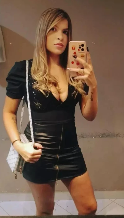 Pamela Scort