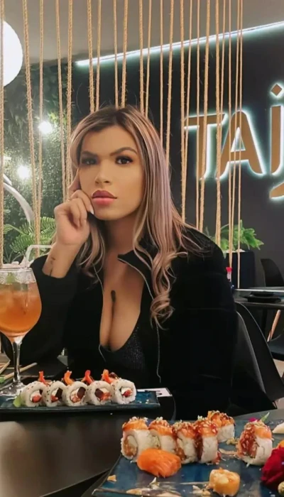 Pamela Hot