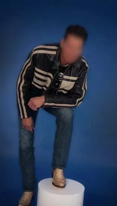 Gigolo David Escort Voor Dames En Koppels