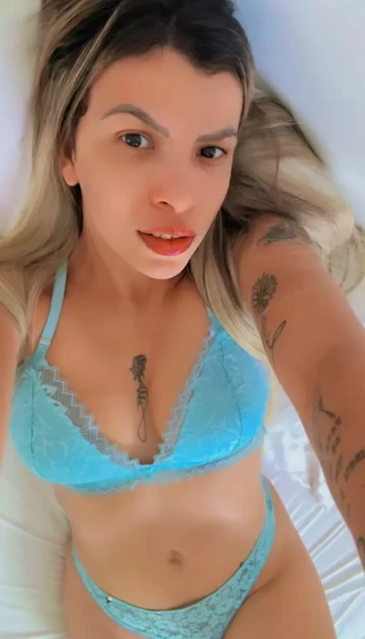 Pamela Hot