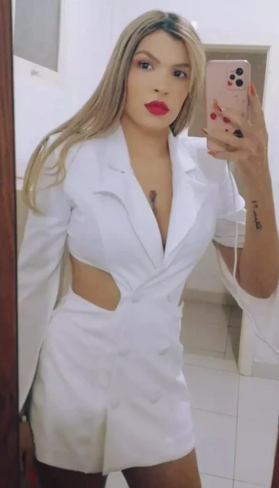 Pamela Hot