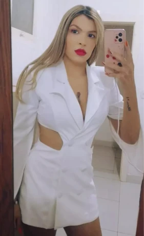 Pamela Hot