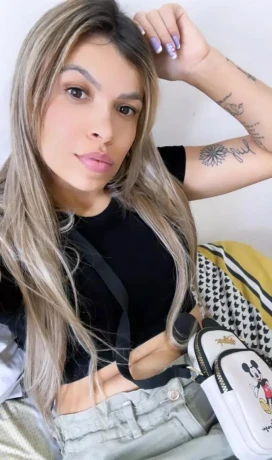 Pamela Scort