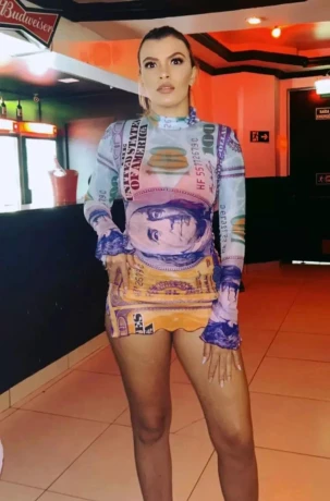 Pamela Hot